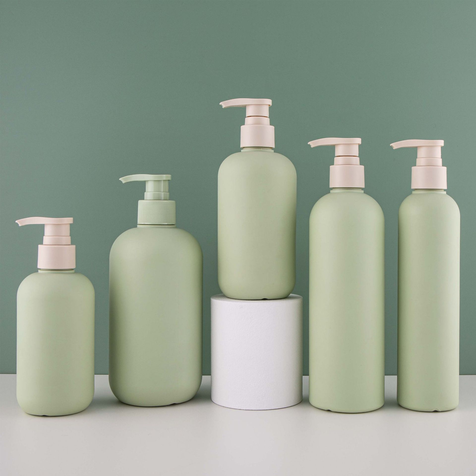 Green Plastic Cylindrical Cosmetic HDPE Bottle with Water Shampoo Dispenser Lotion Pump Shower Gel 200/260/300/400/500ML