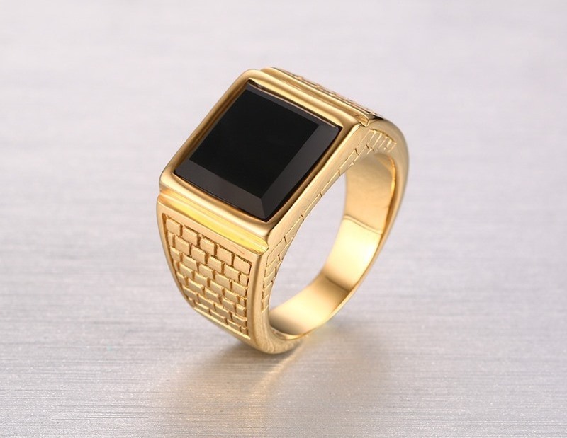 High Polished Black Agate Stone Inlay 24K Gold Plated Stainless Steel Rings for Men Fashion Jewelry