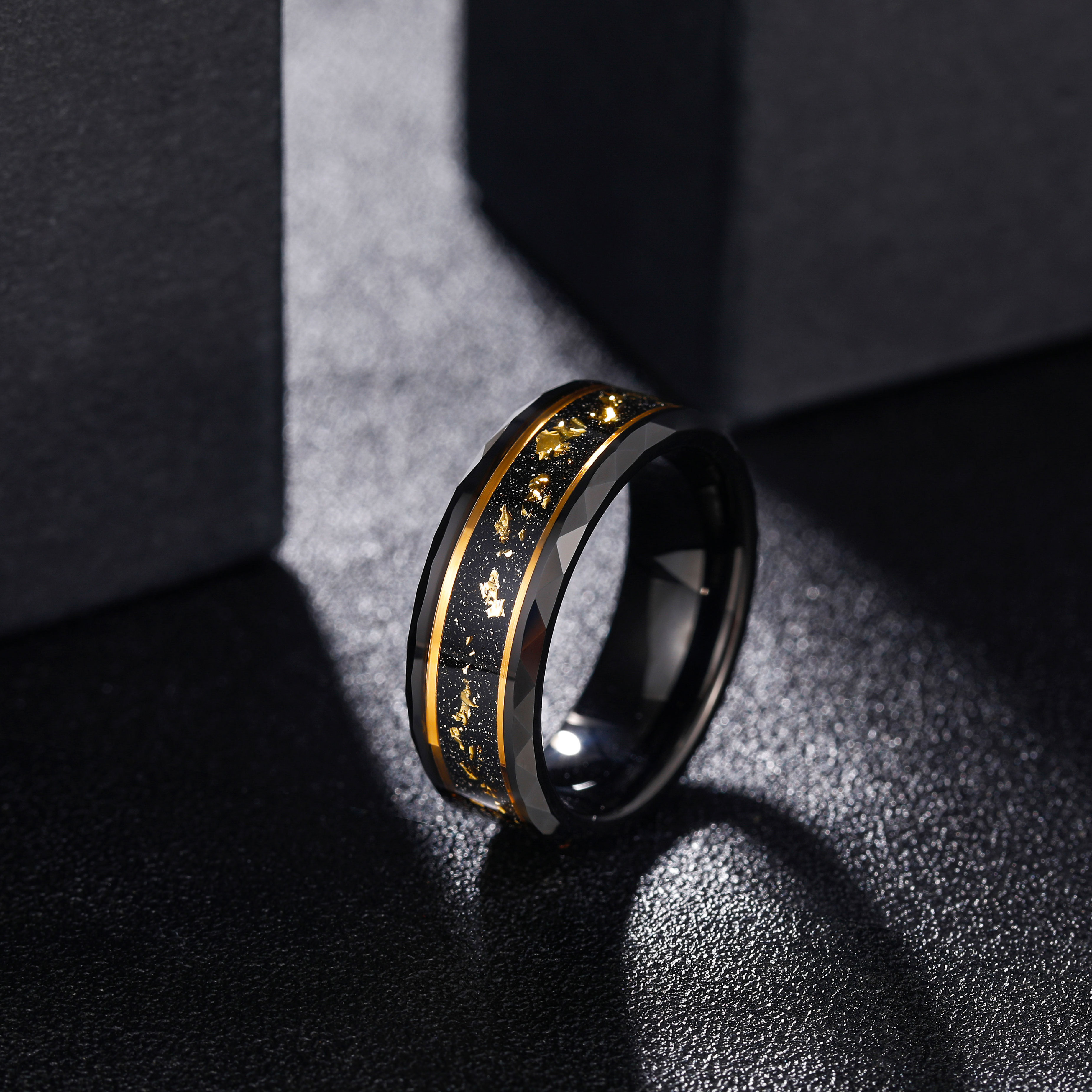 Male Wedding Jewelry 8mm Wide Bands Hammered Edge Black Meteorite Gold Foil Plated Tungsten Carbide Rings for Men