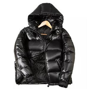 Yufan Black Thick Outdoor Fashion Shiny Lightweight Warmer Winter Short Hooded Duck Down Puffer Jacket For Men