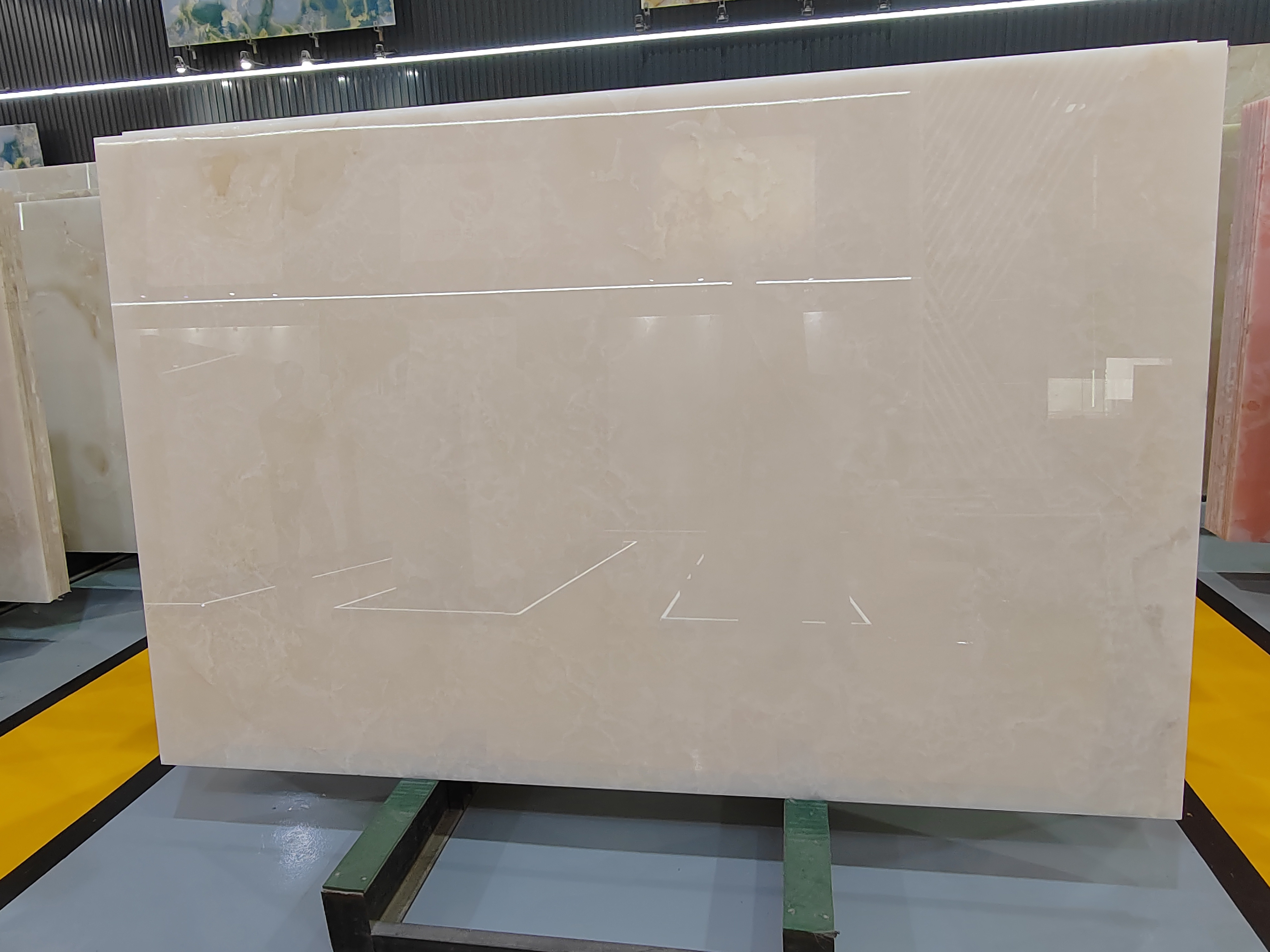 Luxury Polished Translucent Backlit Marble Snow White Onyx Slab for Background Wall Countertop