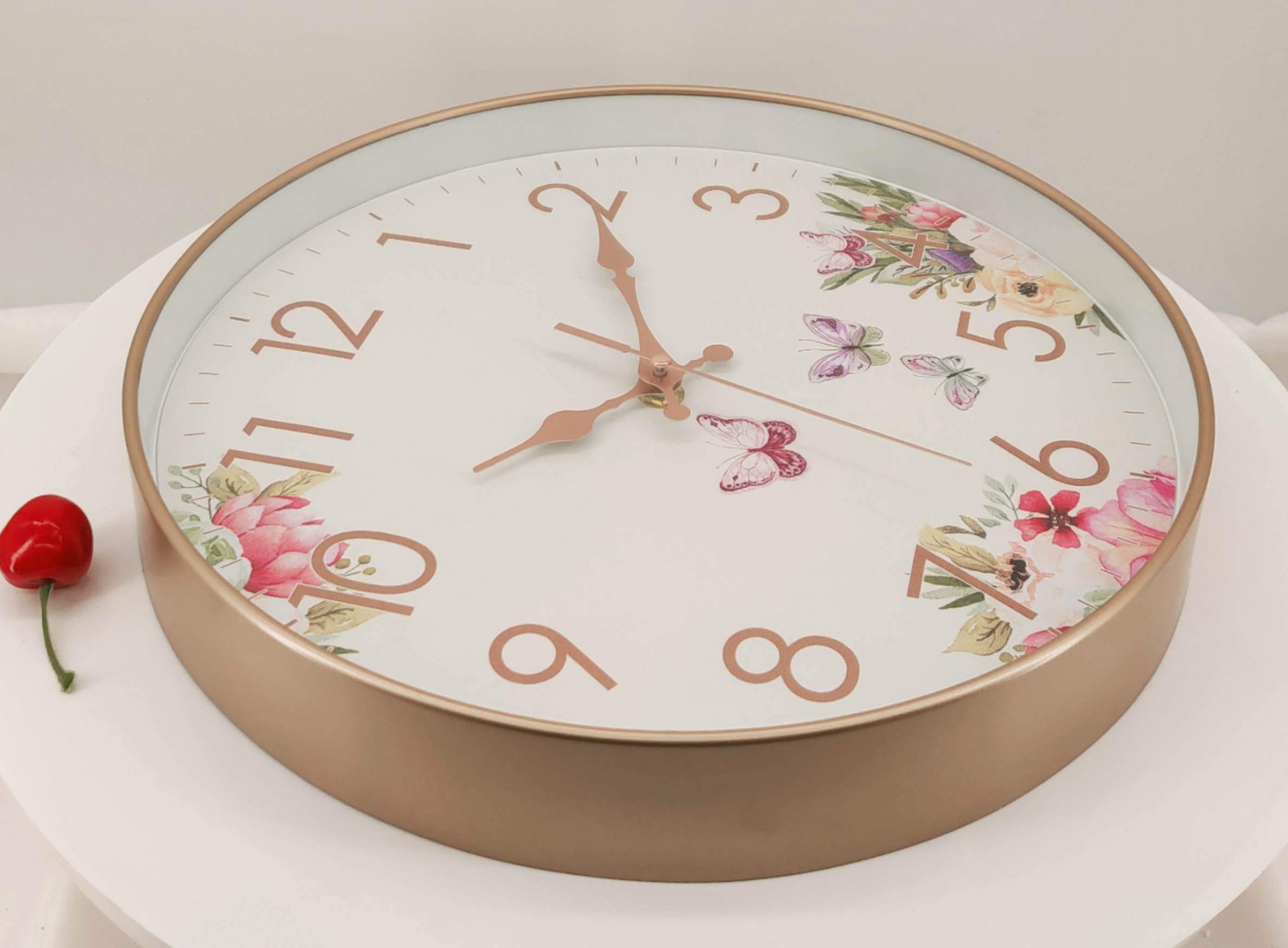 The butterfly design OEM 12 inch round custom cheap plastic printed simple wall clock for promotion