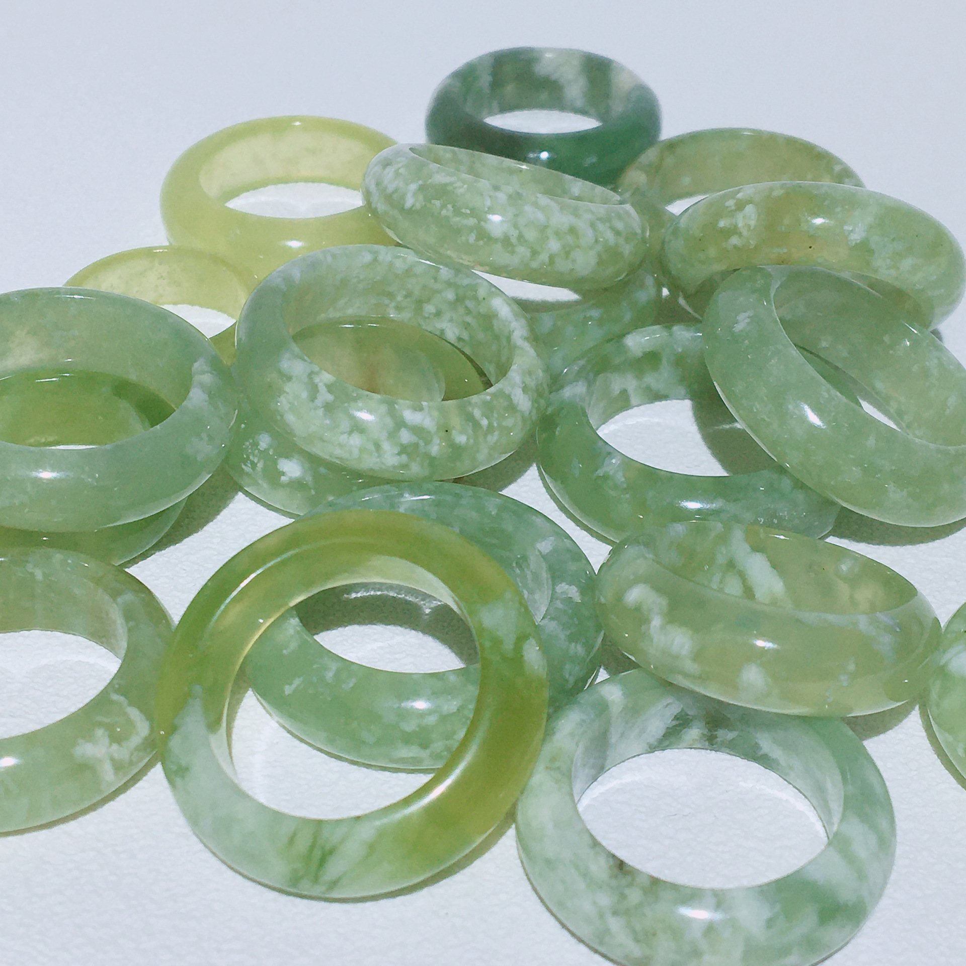 Nature Xiuyan Jade Green Jade Ring Natural 16-19mm Inner Diameter  Crystal Ring Gemstone Stone Rings