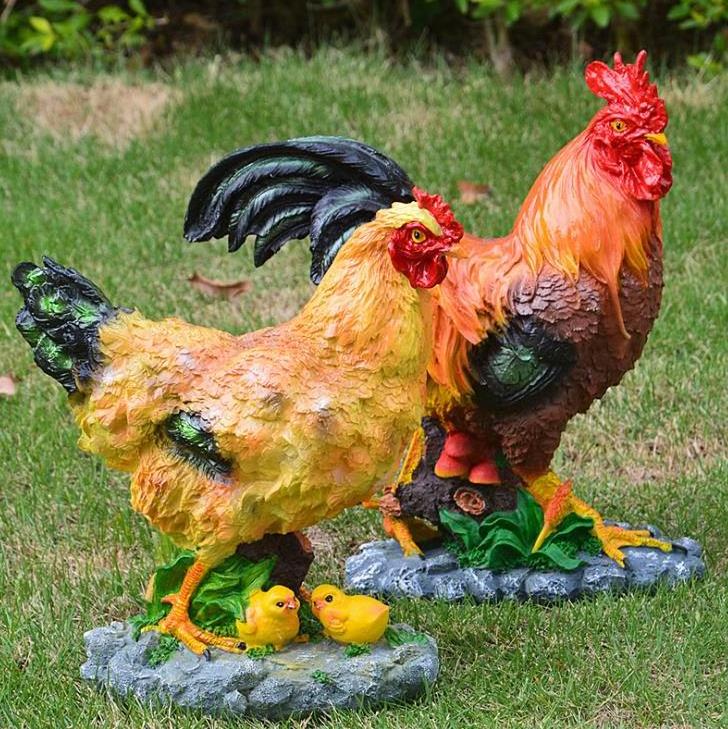 Custom Resin Life Size Animal Statue Realistic Hen Rooster Statue Garden Decoration