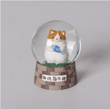 Resin craft gift ornaments Japanese zakka creative cartoon cat water ball ornaments Resin manufacturers custom snowball