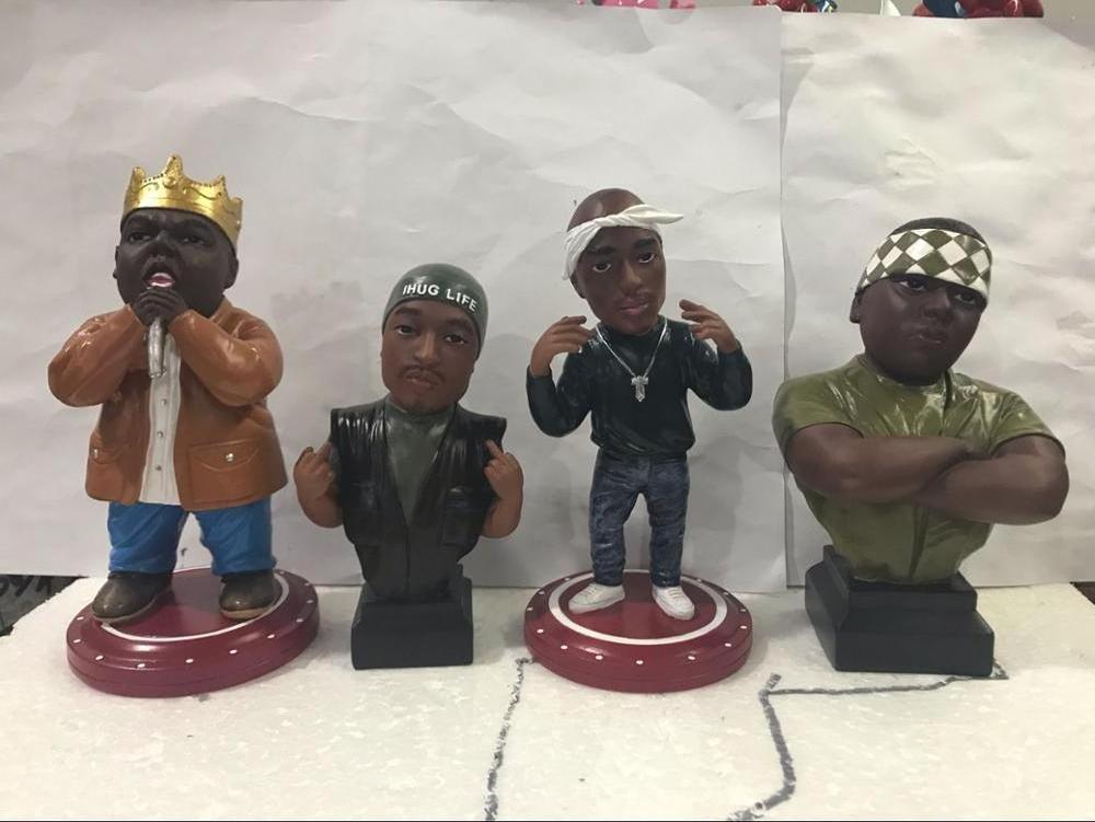 NOTORIOUS B.I.G. BIGGIE SMALLS BIG POPPA HIP HOP RAP ACTION FIGURE AND TUPAC