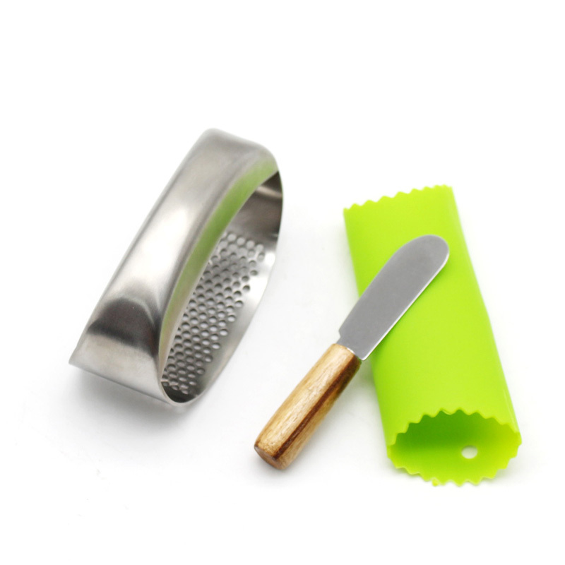 Manual Crusher Kitchen Gadgets Ginger Press Stainless Steel Garlic Press Rocker with Peeler and Scraper