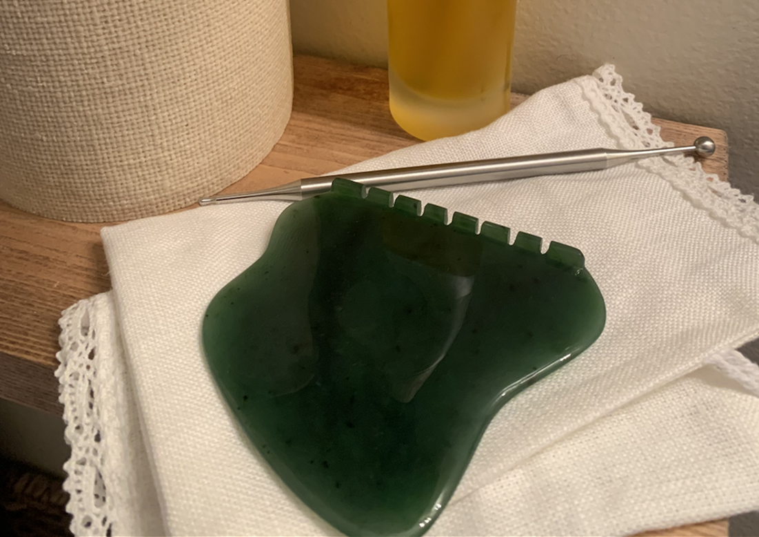 he tian Private Custom jade facial massage Nephrite Guasha Tools for face dark green jade Stone Massage Nephrite Gua sha Board