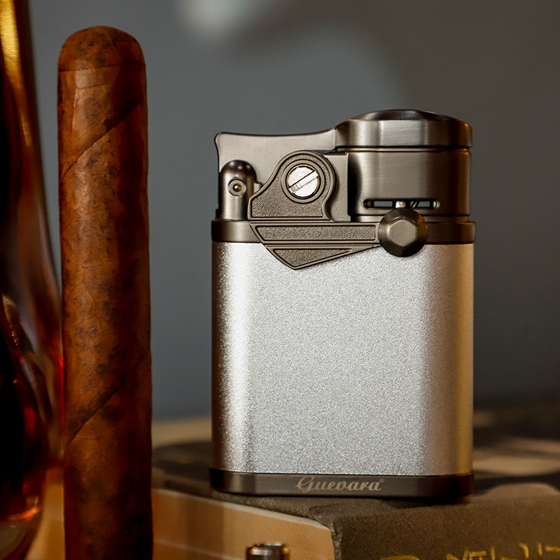 Adjustable flame premium luxury cigar lighter smooth surface engraved lighter