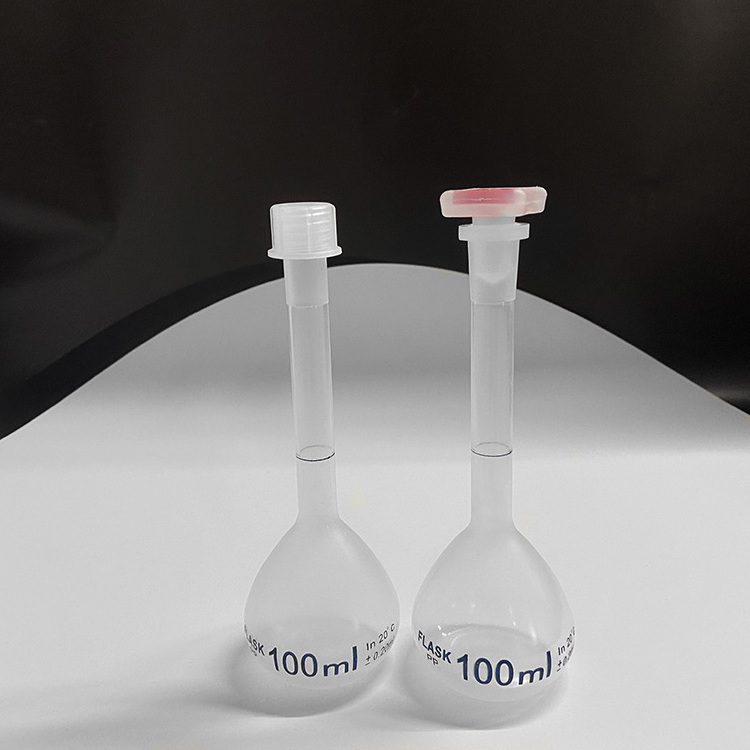 Laboratory use science research volumetric flasks white color pp plastic volumetric flask with lid and stopper