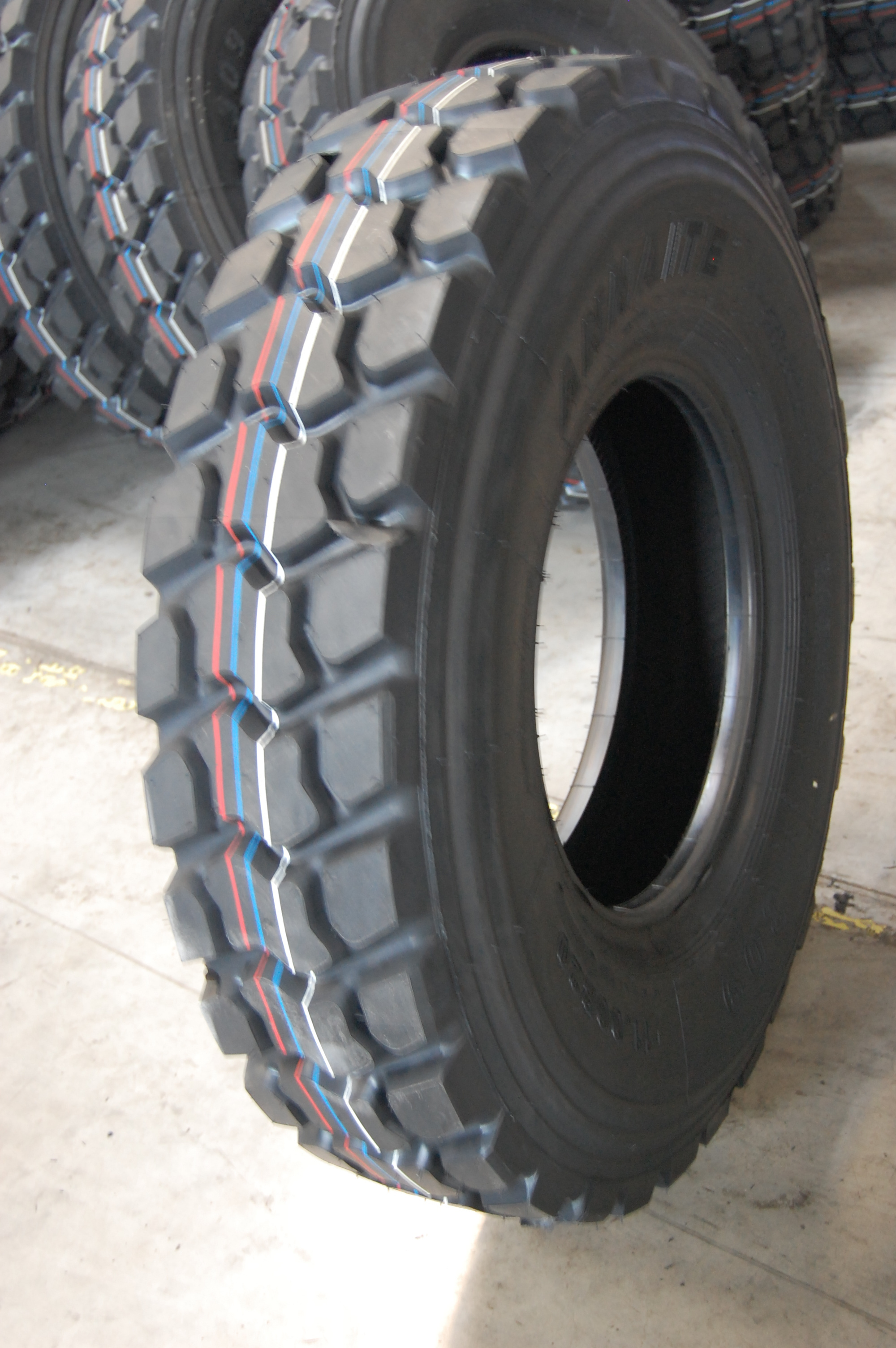 china wholesale used semi truck tires295/75r 22.5 11r22.5 truck tires taiwan truck tires