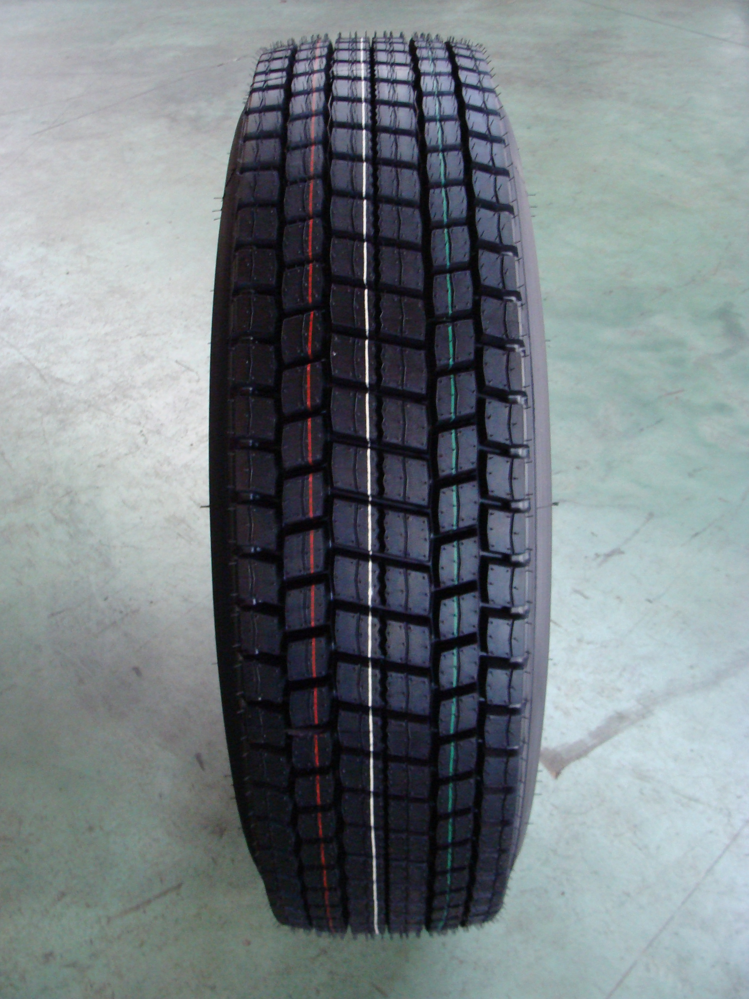 malaysian truck tyre manufacturer 295/80r22.5 315/80r22.5 295/80r22.5 315/80r22.5 285/75R24.5 295/75R22.5 11R24.5 Tyres TBR Tyre