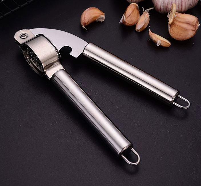 Durable kitchen gadgets food manual stainless steel crusher mincer ginger chopper press garlic crusher garlic press handheld