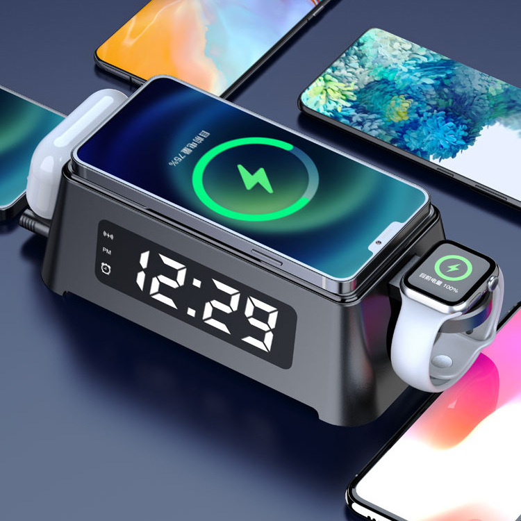 Multi Function Smart Digital Alarm Clock Mobile Phone 4 in 1 Qi 15W Fast Charging Stand Station Wireless Charger For Table 2023