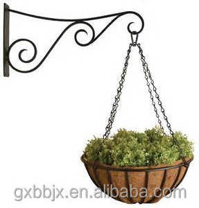 Metal Hanging Planter Basket Round Wire Plant Holder Pots Hanger Iron with Chain Porch Decor Flower with Coco Coir Liner 14 Inch