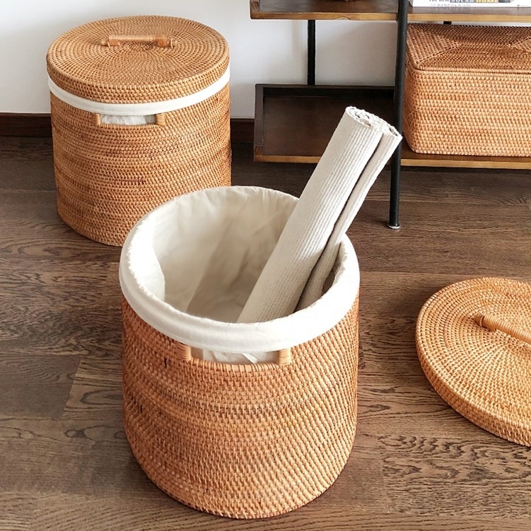 Wholesale Vietnam Vintage Woven Rattan Storage Basket Handwoven Round Rattan Laundry Baskets With Handle For Home Storage