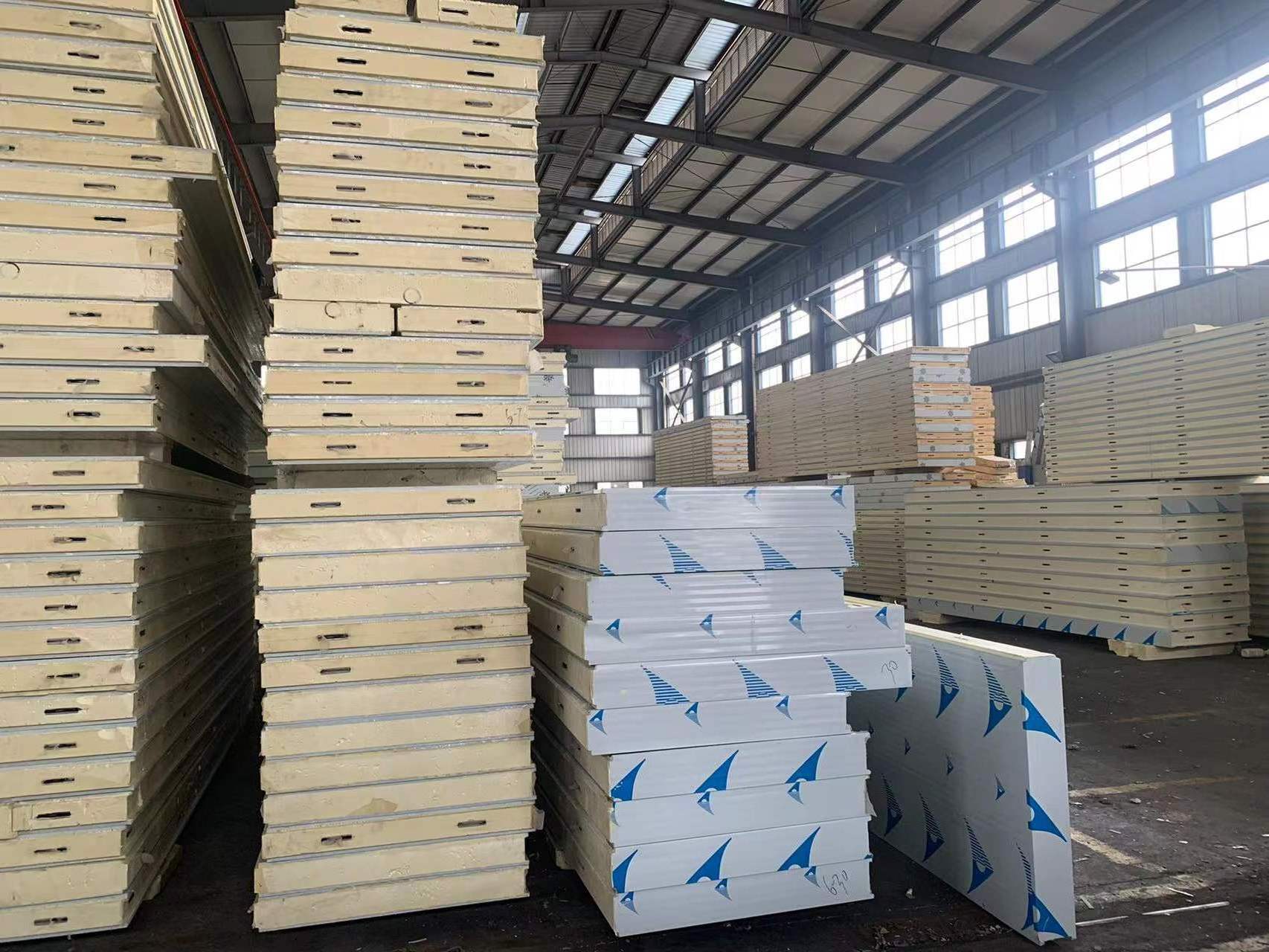 Hot sale cold room insulation panels100mm 120mm 150mm  pu sandwich panel equipment  for cold room