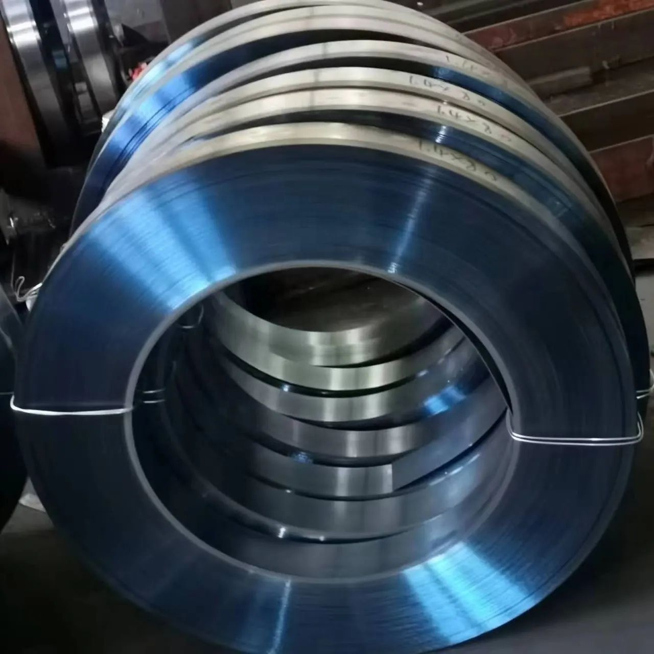 blue hardened and tempered 65Mn Spring Steel Strip Coil