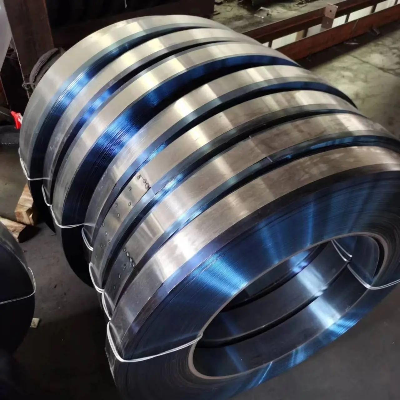 blue hardened and tempered 65Mn Spring Steel Strip Coil