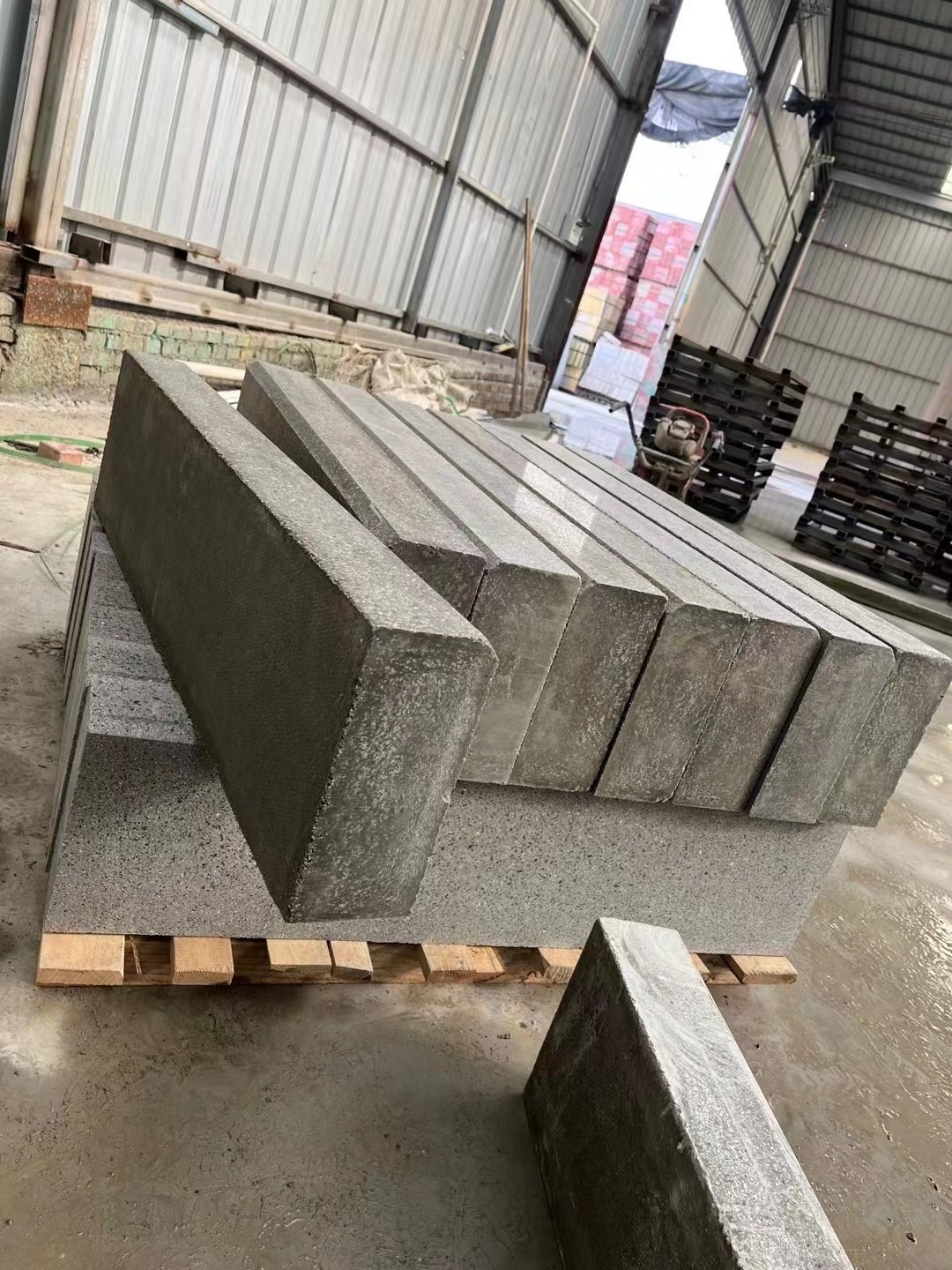 Granite Pavers Driveway Kerb bluestone Curbstone block making machinery Black Basalt Granite Patio Kerb Stone making machine