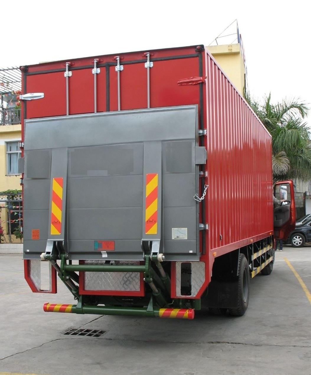 China hydraulic cylinder truck tail lift tailboard with push button control box