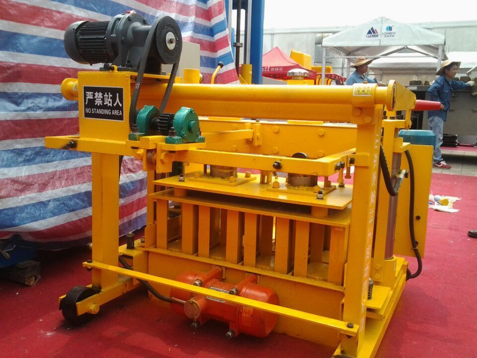 movable concrete block machine portable cement block making machines automatic block machine