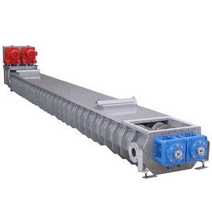 Screw auger chip conveyor for pellet material conveying smoothly