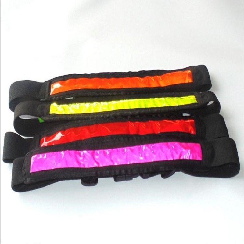 2021  Hot sale USB Rechargeable  LED Waistband  Flashing Safety Light Belt for Runners Joggers Walkers Pet Owners Cyclis