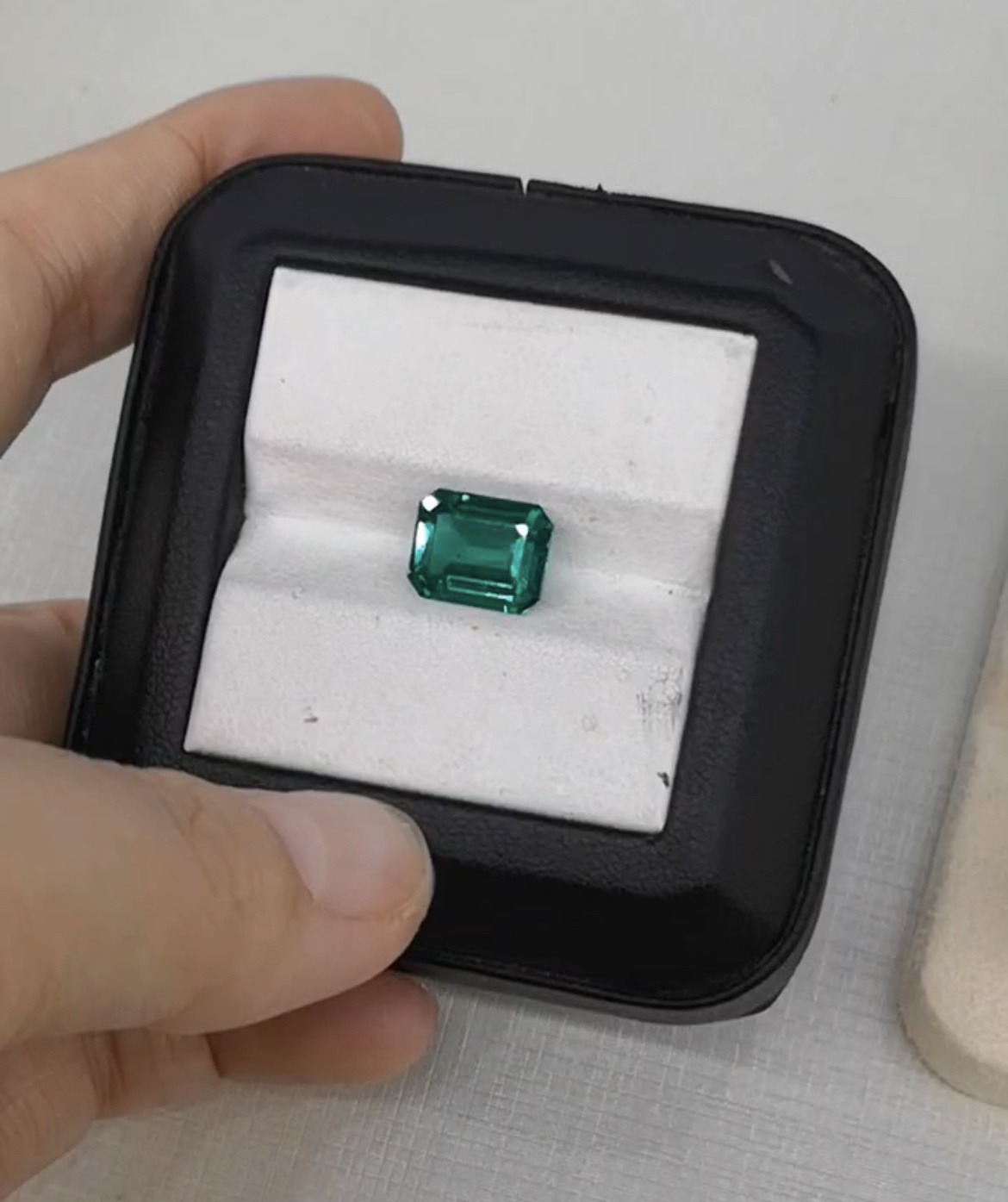 Rarity ready to ship  factory price lab grown diamond colombian emerald stone 6*8mm green emerald for jewelry making