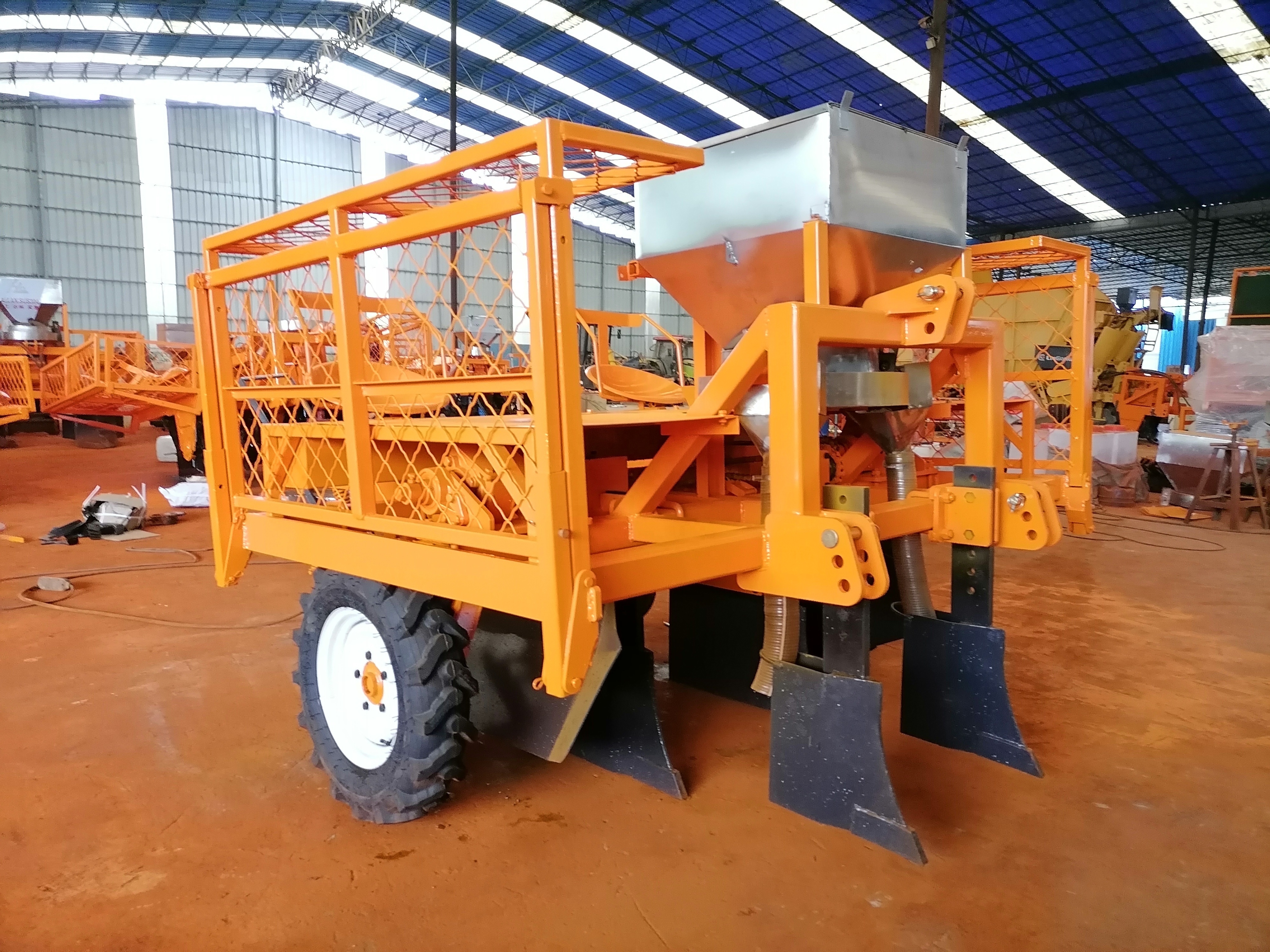 Best Price High Planting Efficiency Cassava Planter Seed Spreader Agricultural Machinery Seeders & Transplanters