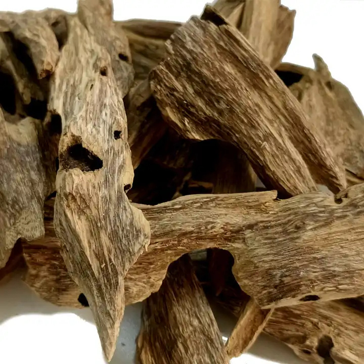 Guangxi Waiwei China Natural Pure Oud Agarwood Chips Grade AA+ Oud Wood from China Oud