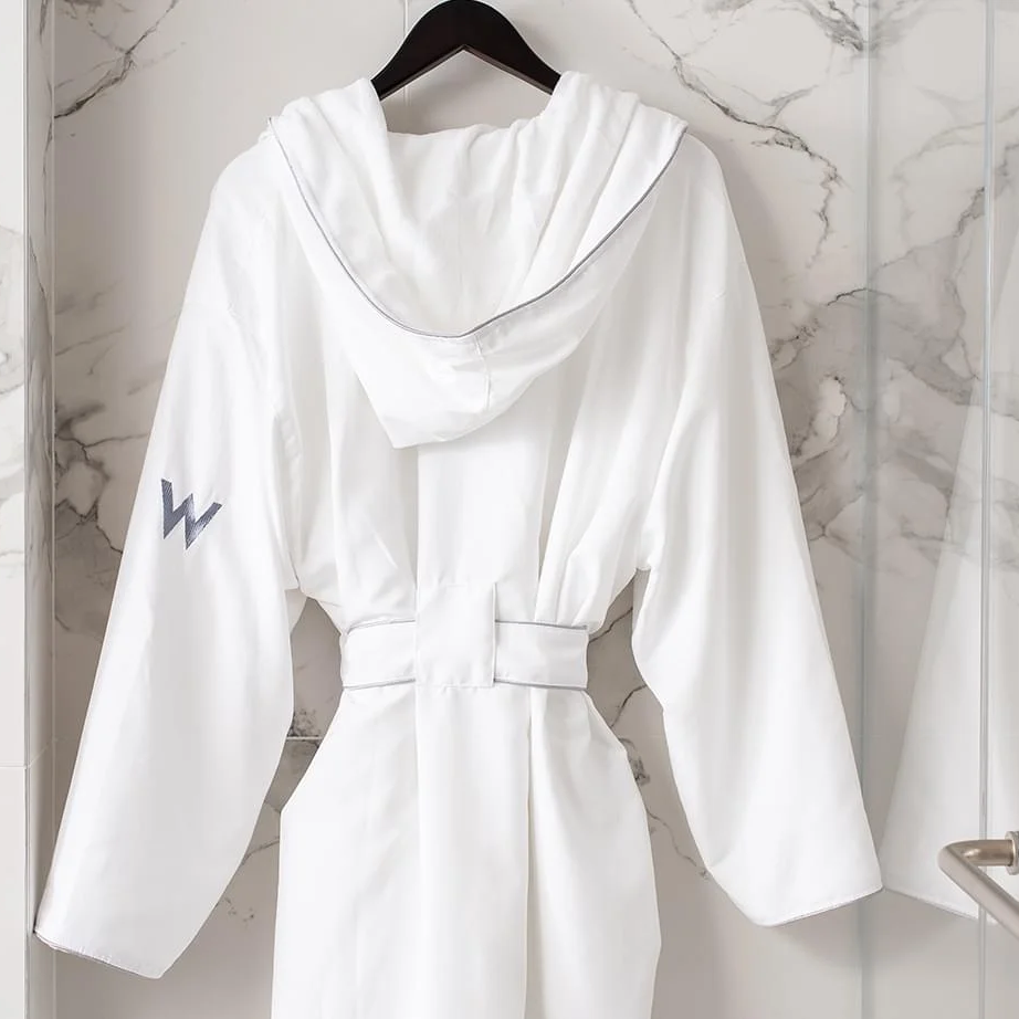 Luxury Hotel Microfiber Bathrobe 5-star hotel bath robe with hood double layer soft and absorbent bath robe custom logo