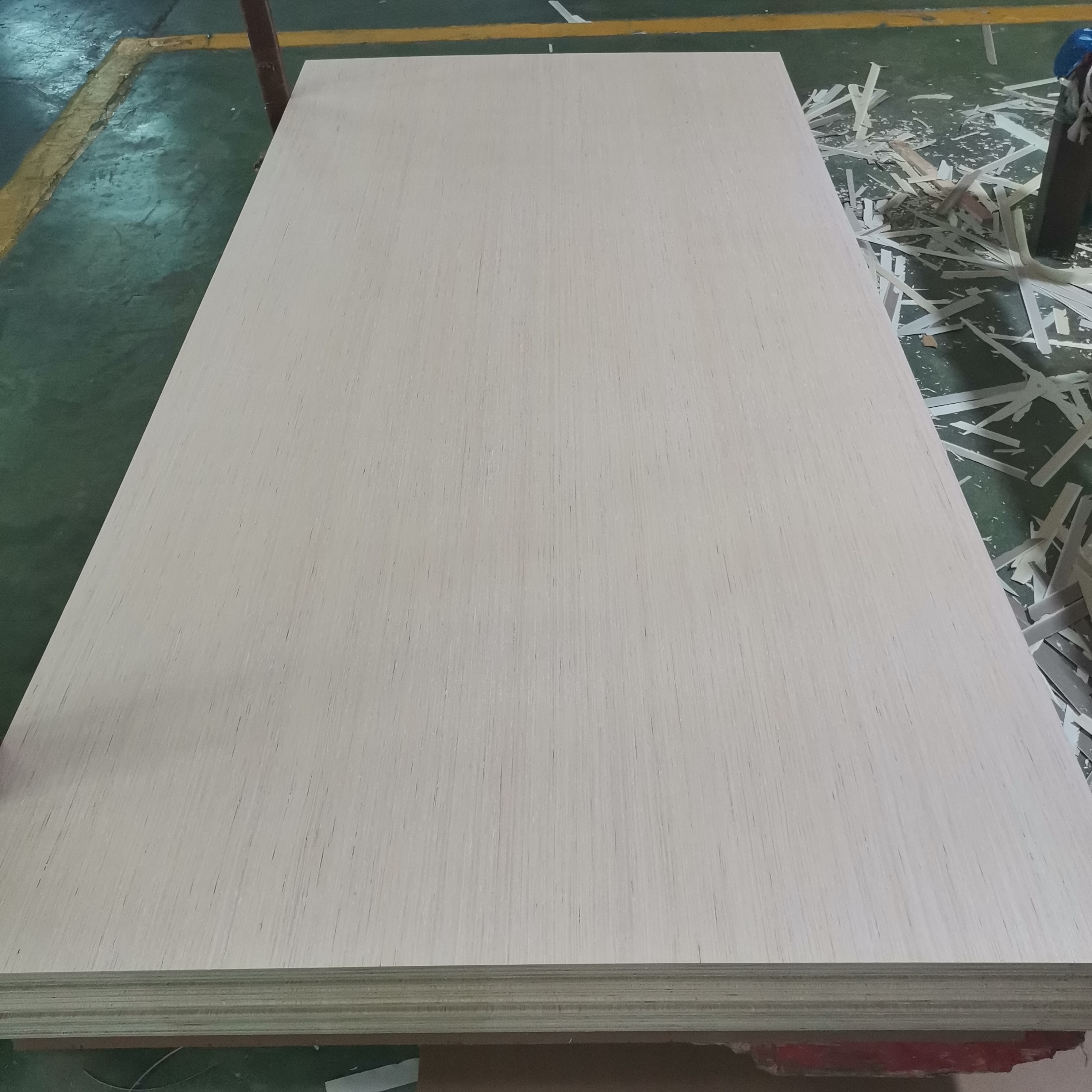 Waterproof plywoods 1220X2440X18MM  Laminated Veneer plywood sheet 4x8 wood wall panel