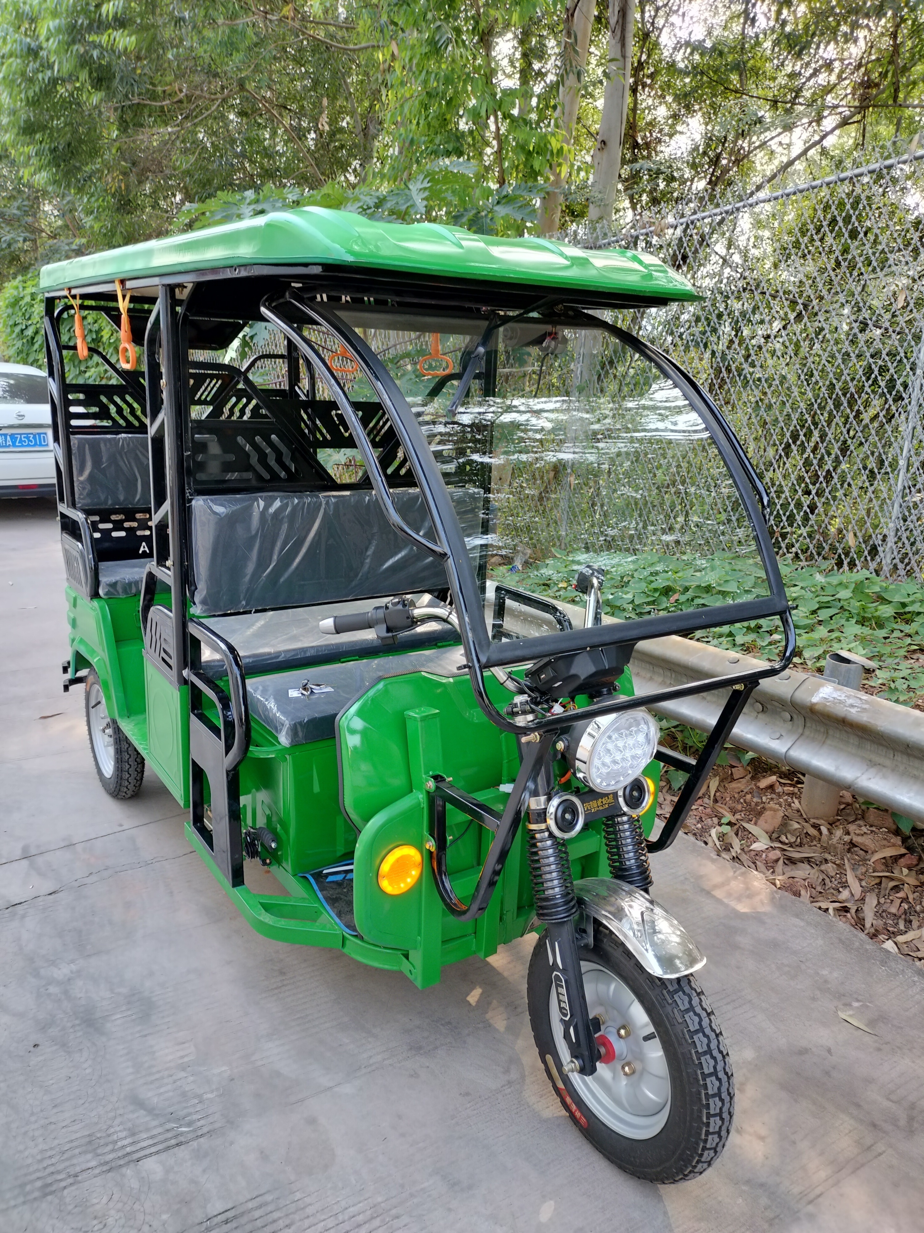 Hot Selling Safely and Popular electric rickshaw for passenger and electric Tuktuk For Taxi triciclo electrico adulto