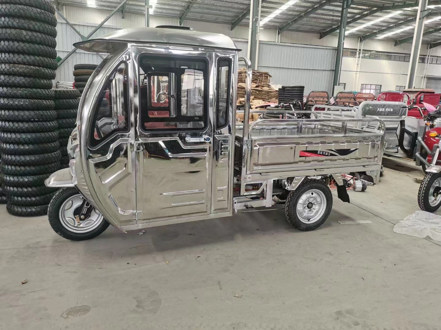 FOB Price 2024 New car  Electric Scooter 3 Wheel Motorcycle Cargo Truck New Energy Vehicles EV Van Small Electric Truck