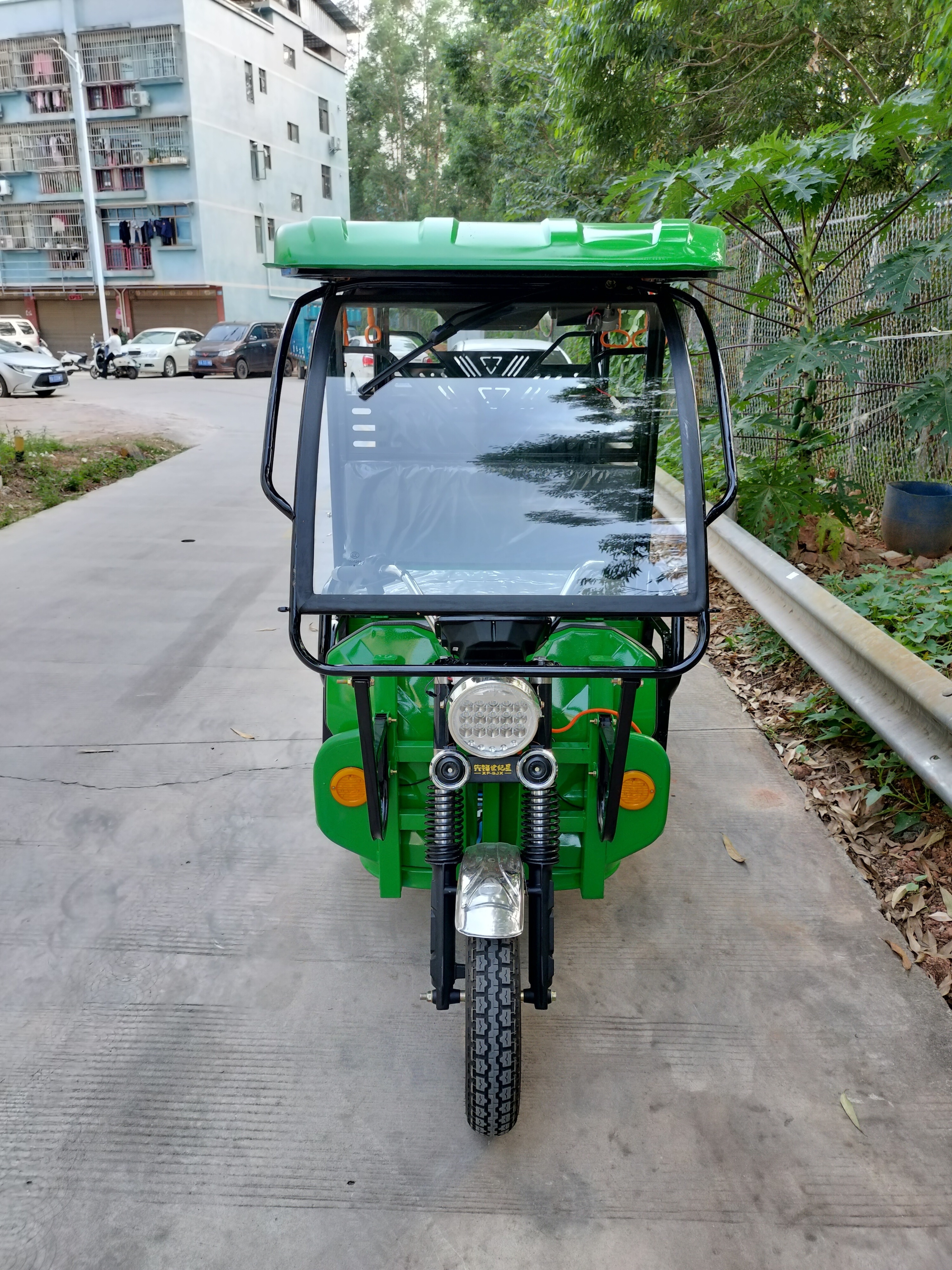 Hot Selling Safely and Popular electric rickshaw for passenger and electric Tuktuk For Taxi triciclo electrico adulto