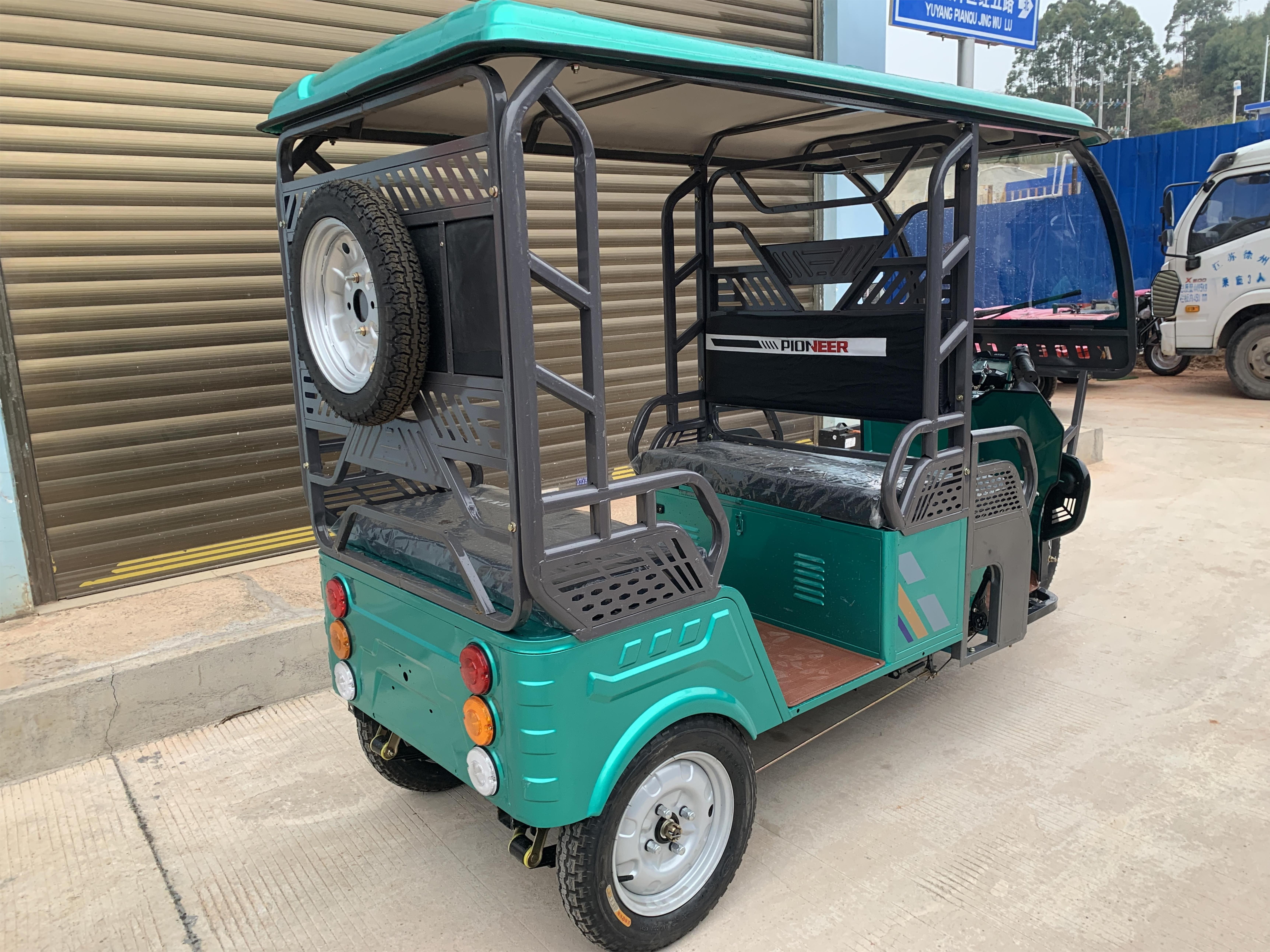 Hot Selling Safely and Popular 6 Passengers Type electric tricycle for passenger and electric Tuktuk For Taxi