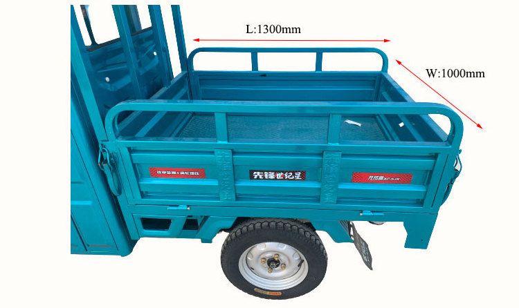 Electric tricycle Factory customized 4 doors  electric cargo tricycle with  Enclosed spacious operator cab