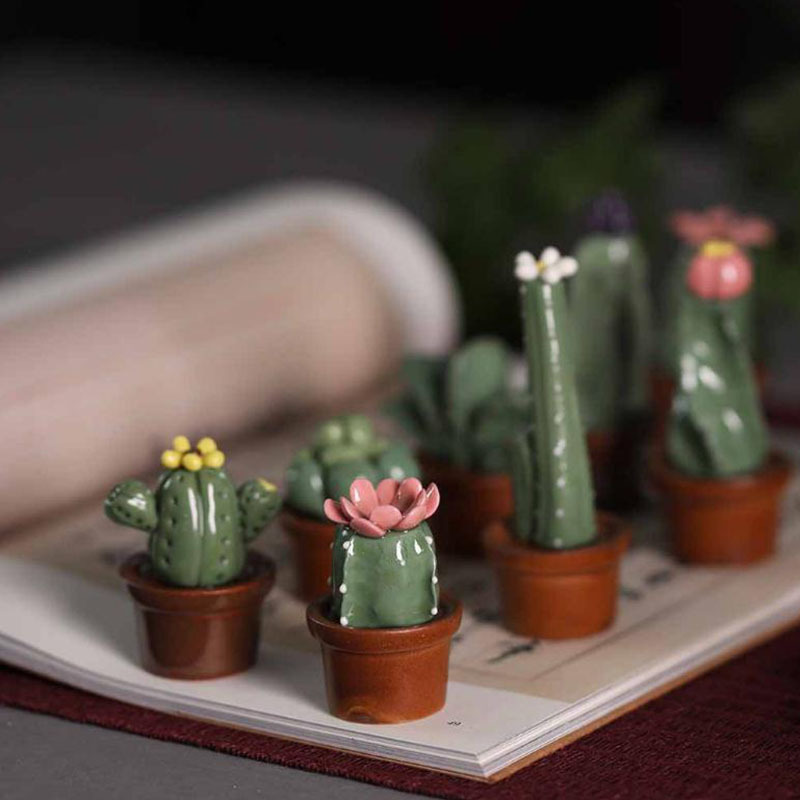 Ceramic fleshy cactus mini potted desktop decorations car decorations simulation plant ceramic ornaments