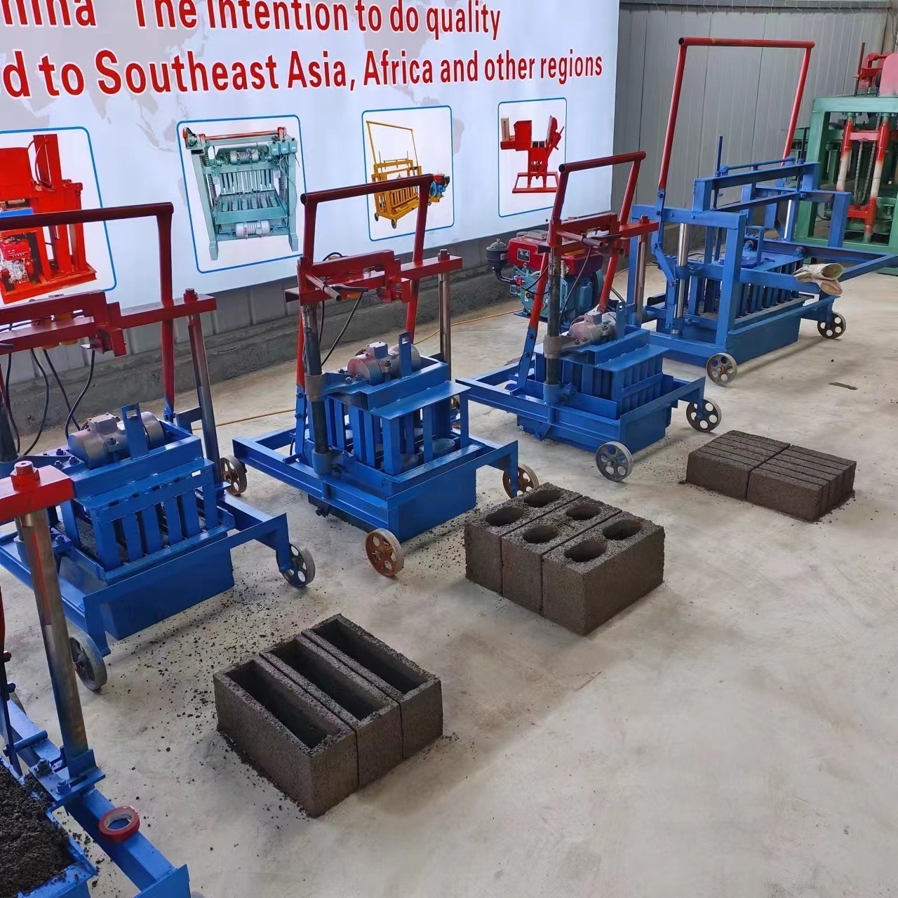 Mobile Manual Brick Making Machinery In Small Industrial Easy To Operate Small Scale Brick Making Machine