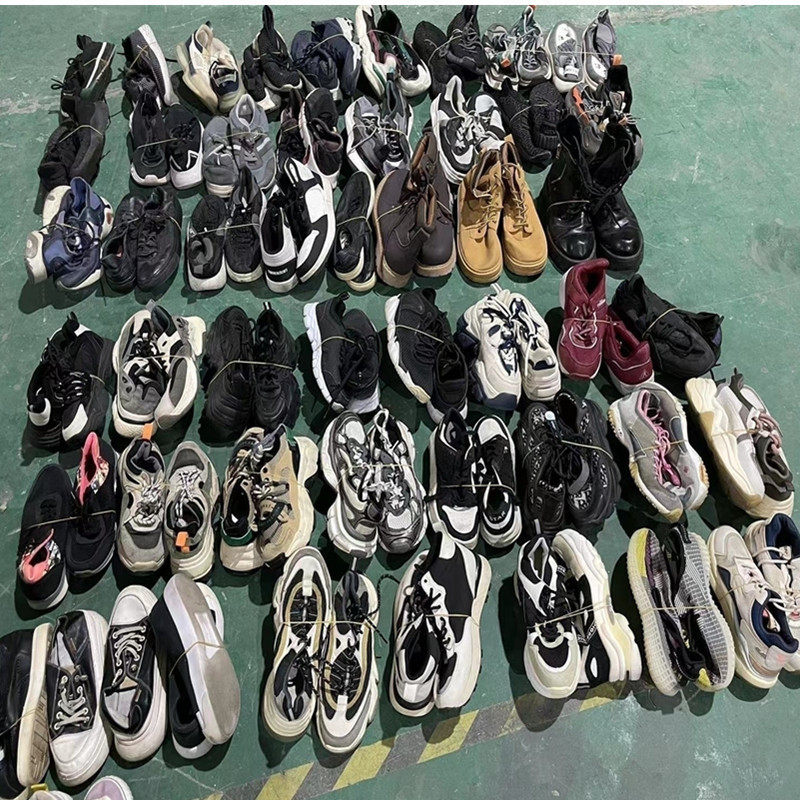 wholesale second hand soccer shoes 2nd hand sports shoes used sneakers branded