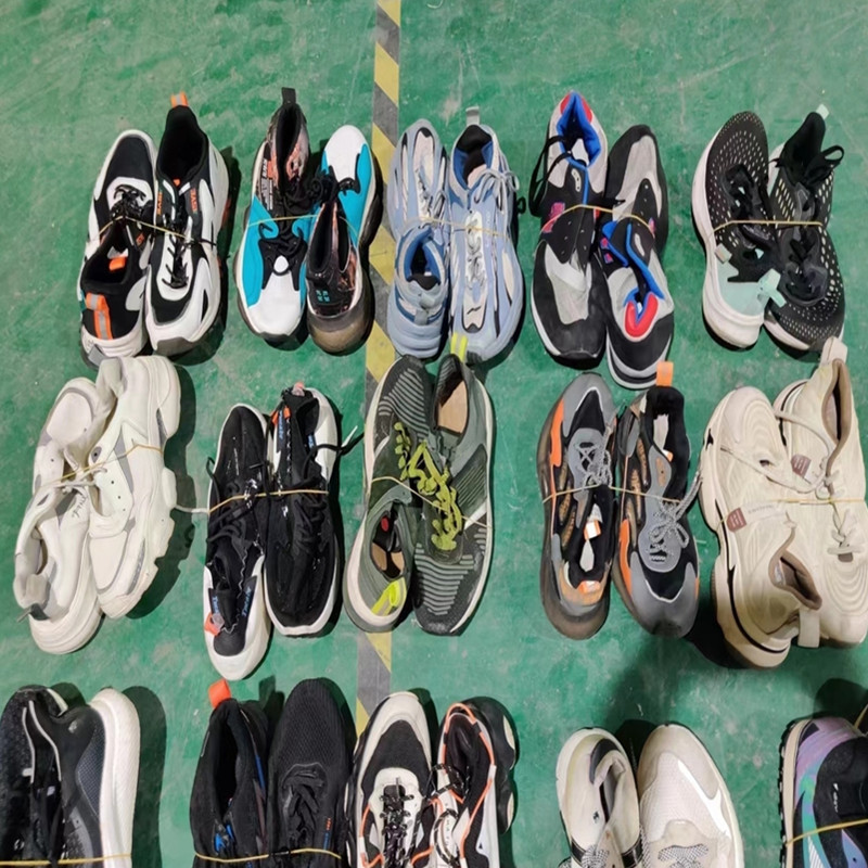 wholesale second hand soccer shoes 2nd hand sports shoes used sneakers branded