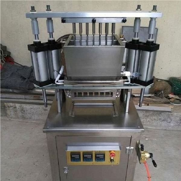 Factory hot sale  gummies machine  production  bonbons center filled gummy candy making machine on sale