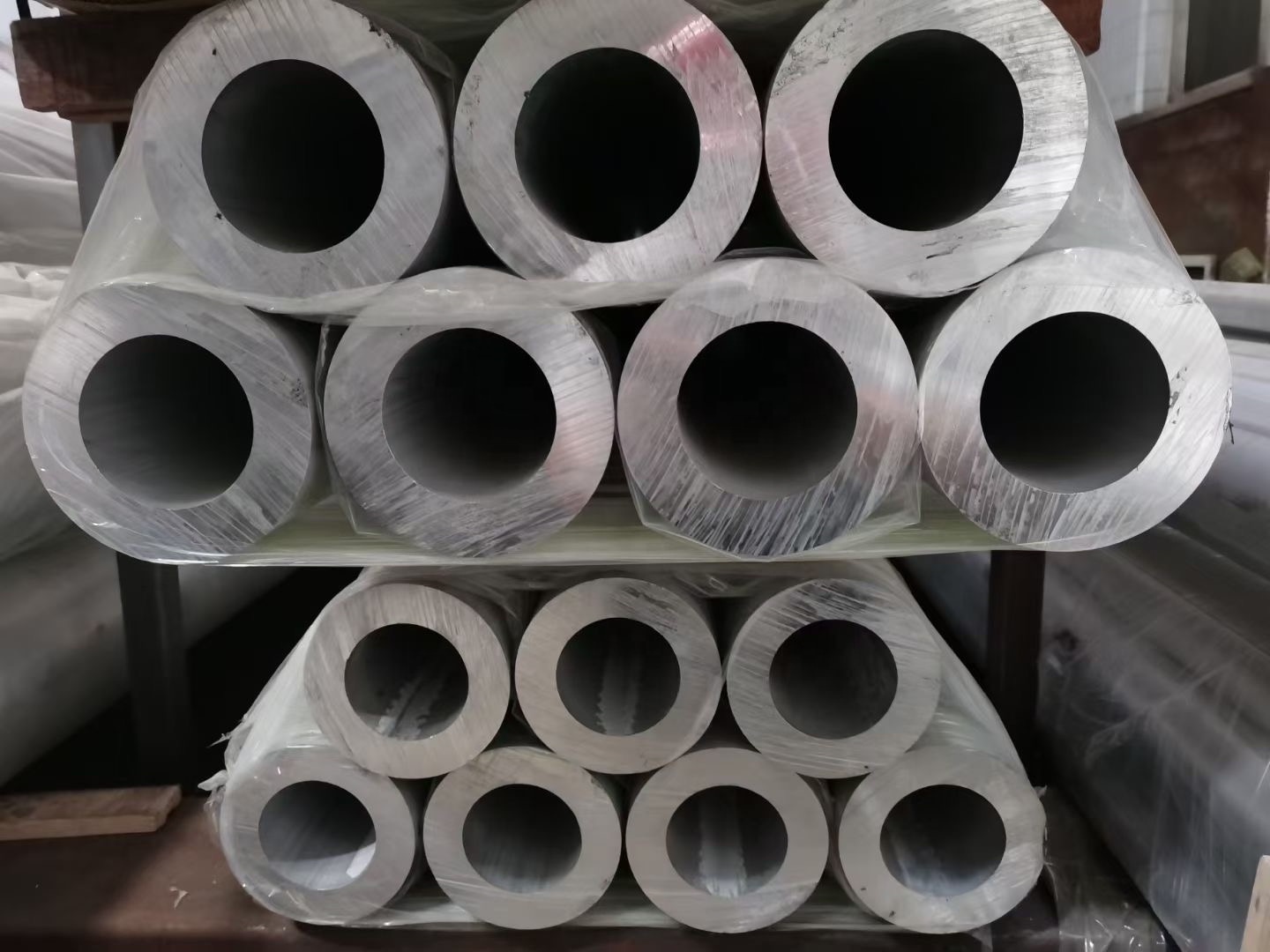 Factory 6061/6063 Aluminum Alloy Square Round Rectangle Aluminum Hexagonal Pipe Large Diameter Anodized Aluminum Pipe Profile