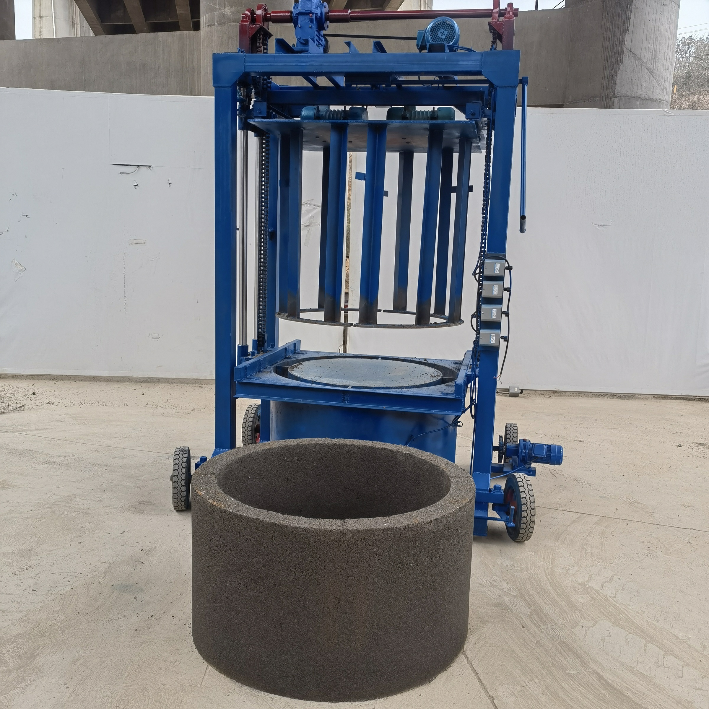 Concrete inspection manhole block molding machine for underground pipeline facility construction Diameter 1300mm height 600mm