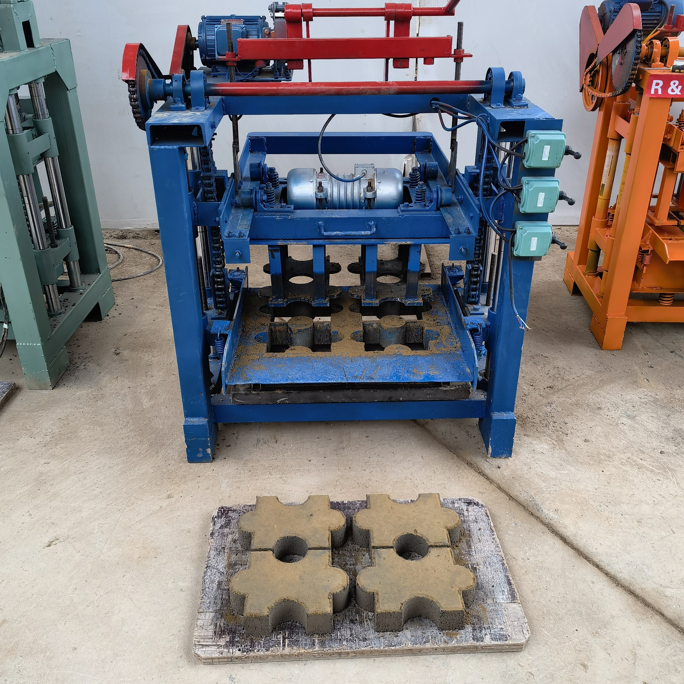 soil block maker KM4-35 Semi-automatic concrete paving block making machine machinery Production of pavement bricks