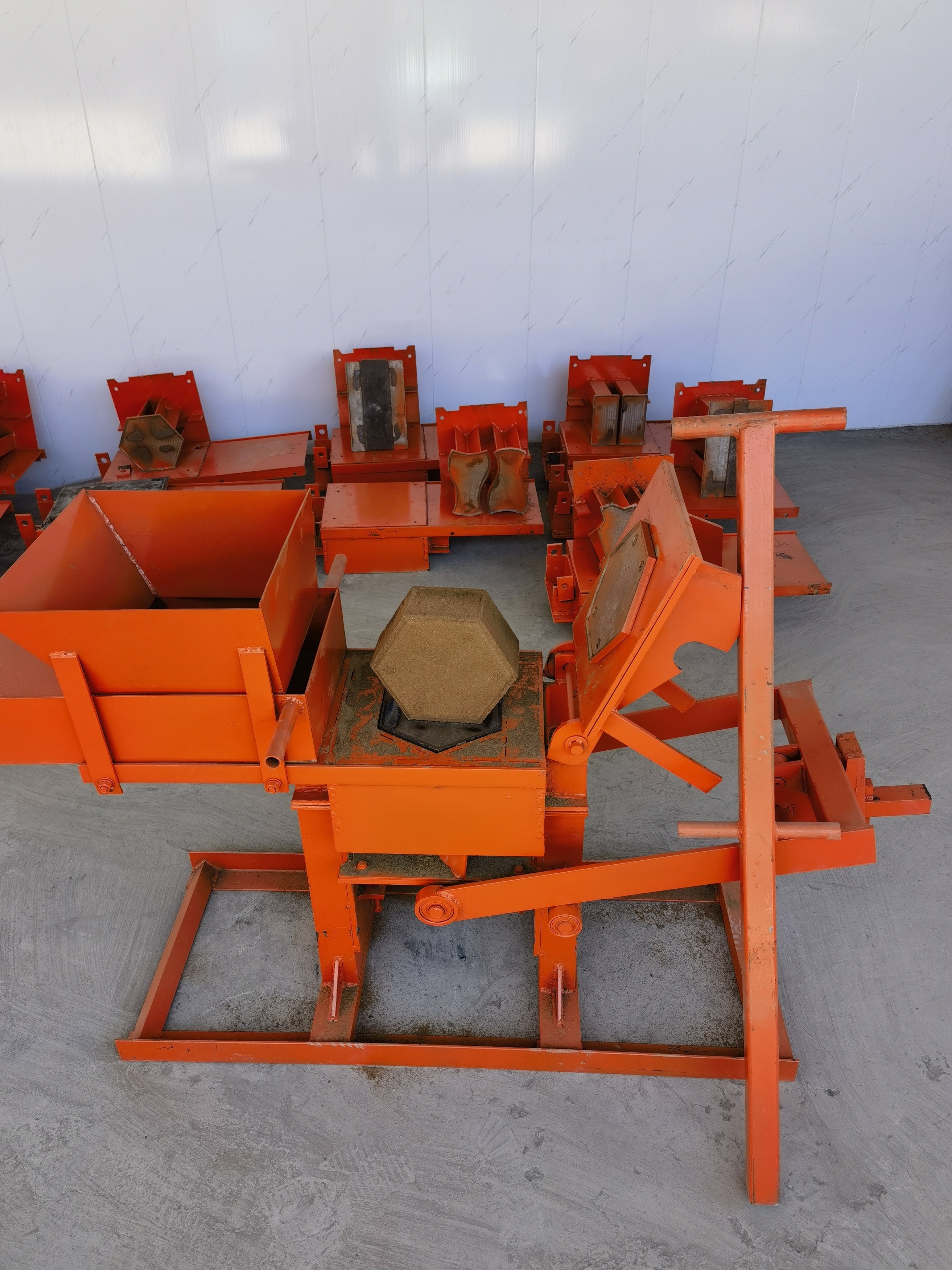 Small Clay Brick Machine QMR2-40 Manual Hand Press Mud Earth Block Making Machine Manual Bricks Making Machine Stanok Dlya Bloka