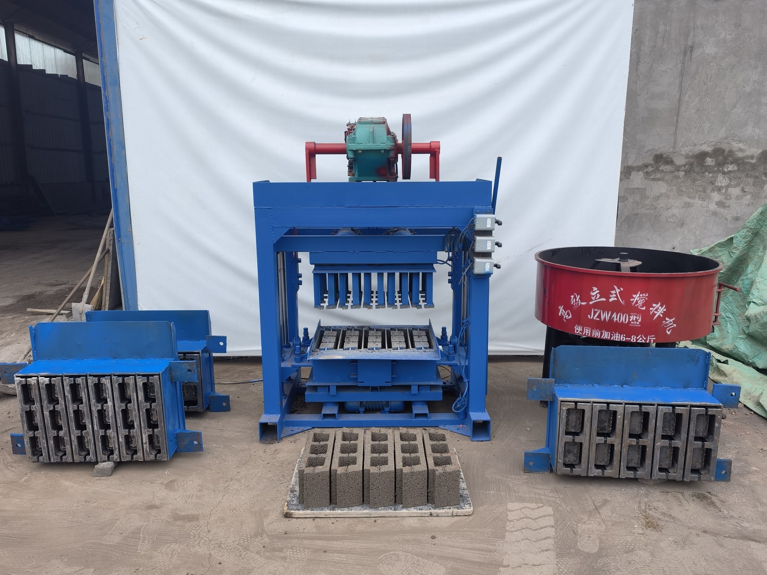 KM4-40 400-150-200mm Semi-Auto Red Block Machinery Earth Blocks Making Machines Clay Brick Making Machine Making Clay Block