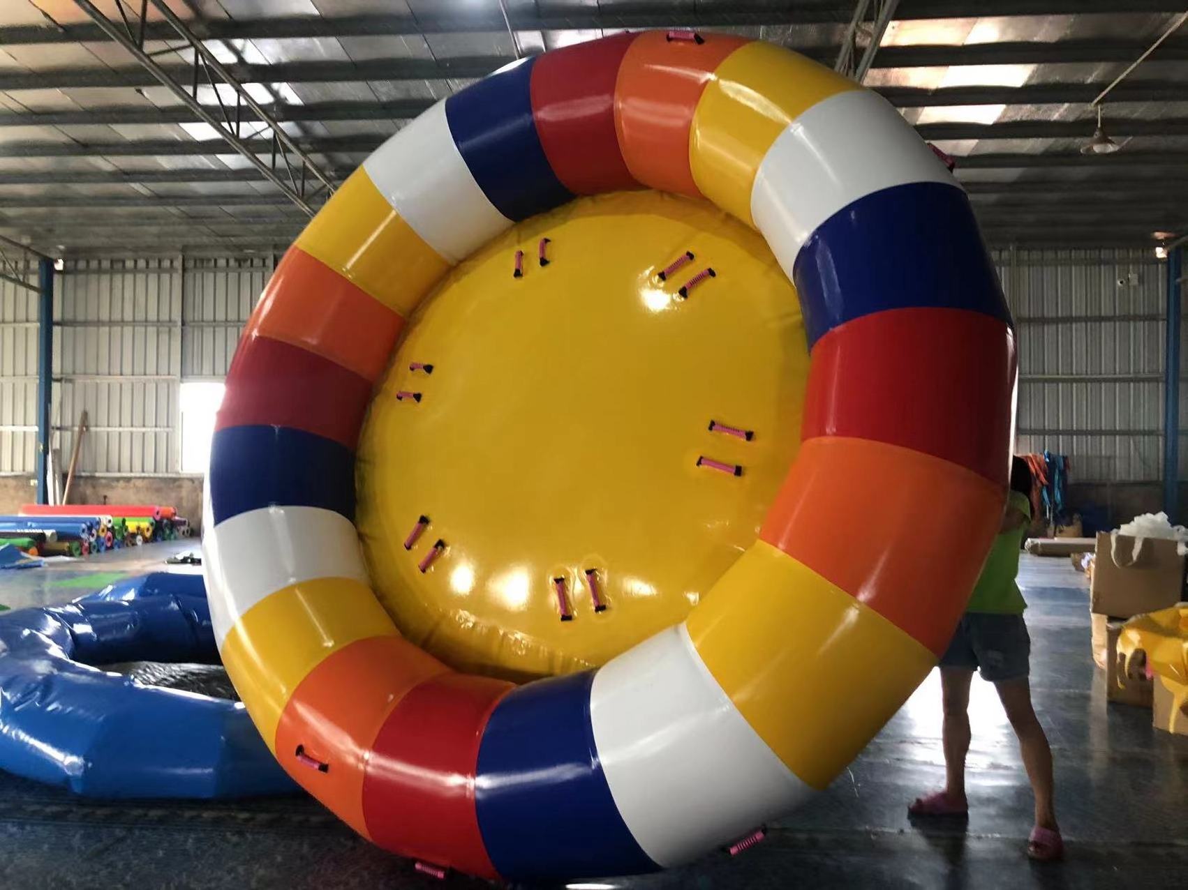 Inflatable Spinning UFO Towable Tube For Water Entertainment