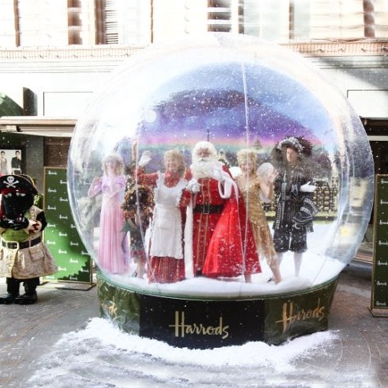 Popular sale 3/4/5m Attractive Christmas Inflatable Giant Snowglobe Human Size Snow Globe Blow Up Giant Inflatable Snow Globes